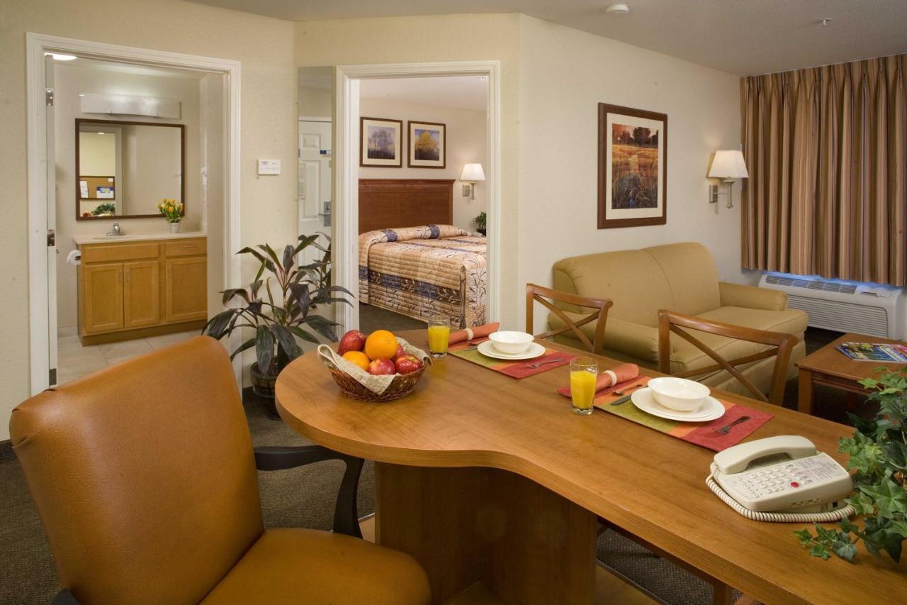 Candlewood Suites Jacksonville By Ihg Bagian luar foto